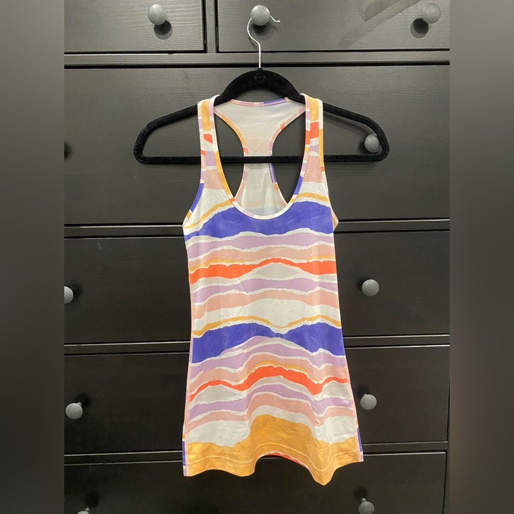 Lululemon tank. Size 4. Worn twice
